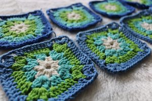 activites creatives rapides crochet granny square